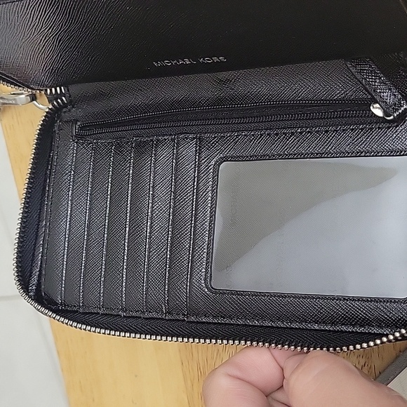 Michael Kors Wristlet - Picture 4 of 5